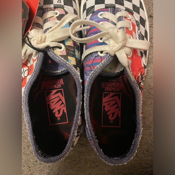NWT Stranger Things Vans - Picture 8 of 11